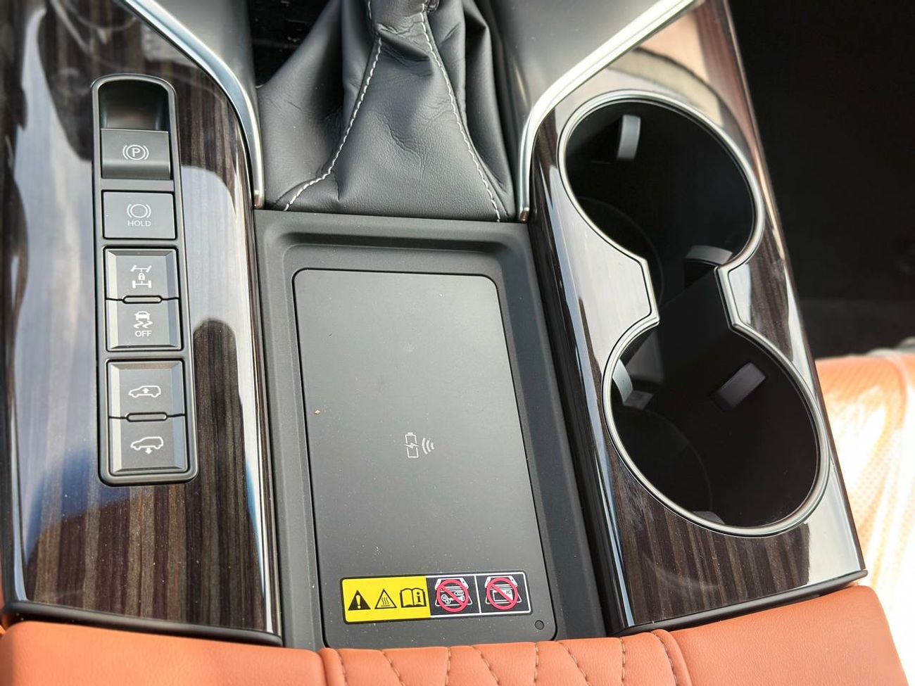 Lexus LX 600 VIP 3.5L PTR A/T // 2026 // Full With VIP Seats , Radar & Head Up Display , 360 Camera // Special Of