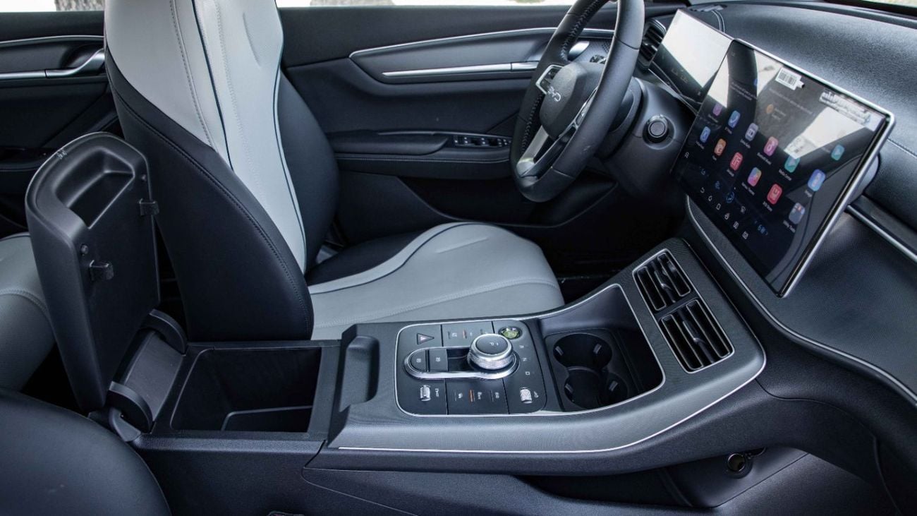 بي واي دي ديسترويار 05 STD (NON GCC) DM-i 55KM Comfort Edition | For Local Price +10%