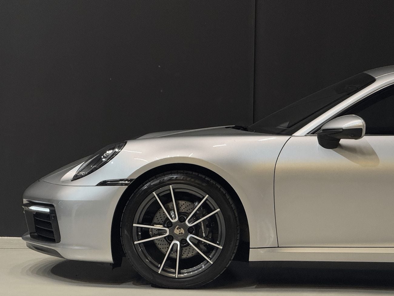 بورش 911 Carrera 4 | Sport Chrono | Matrix LED | Adaptive Cruise | 17K KM