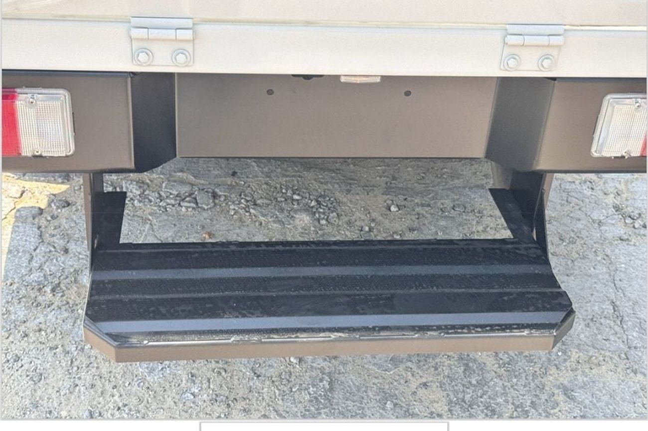 Toyota Hilux Toyota hilux Tamarwa 2.4L diesel  engine LHD