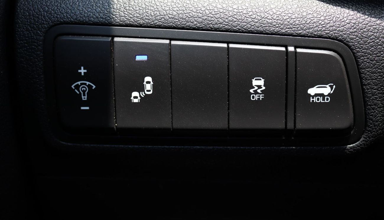 Hyundai Tucson GLS Plus ACCIDENTS FREE - GCC- GTLINE - FULL OPTION - ORIGINAL PAINT - PERFECT CONDITION INSIDE OUT