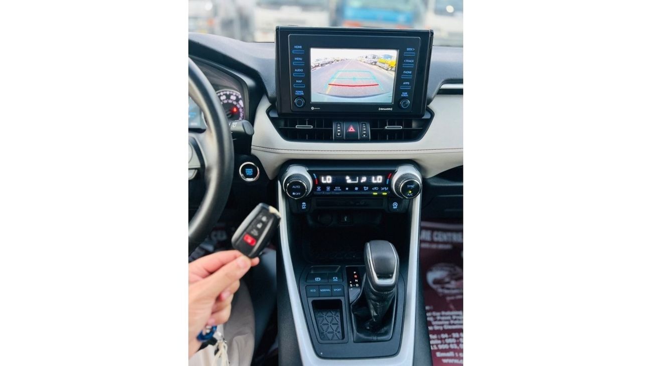 تويوتا راف ٤ XLE PREMIUM SUNROOF LEATHER SEAT