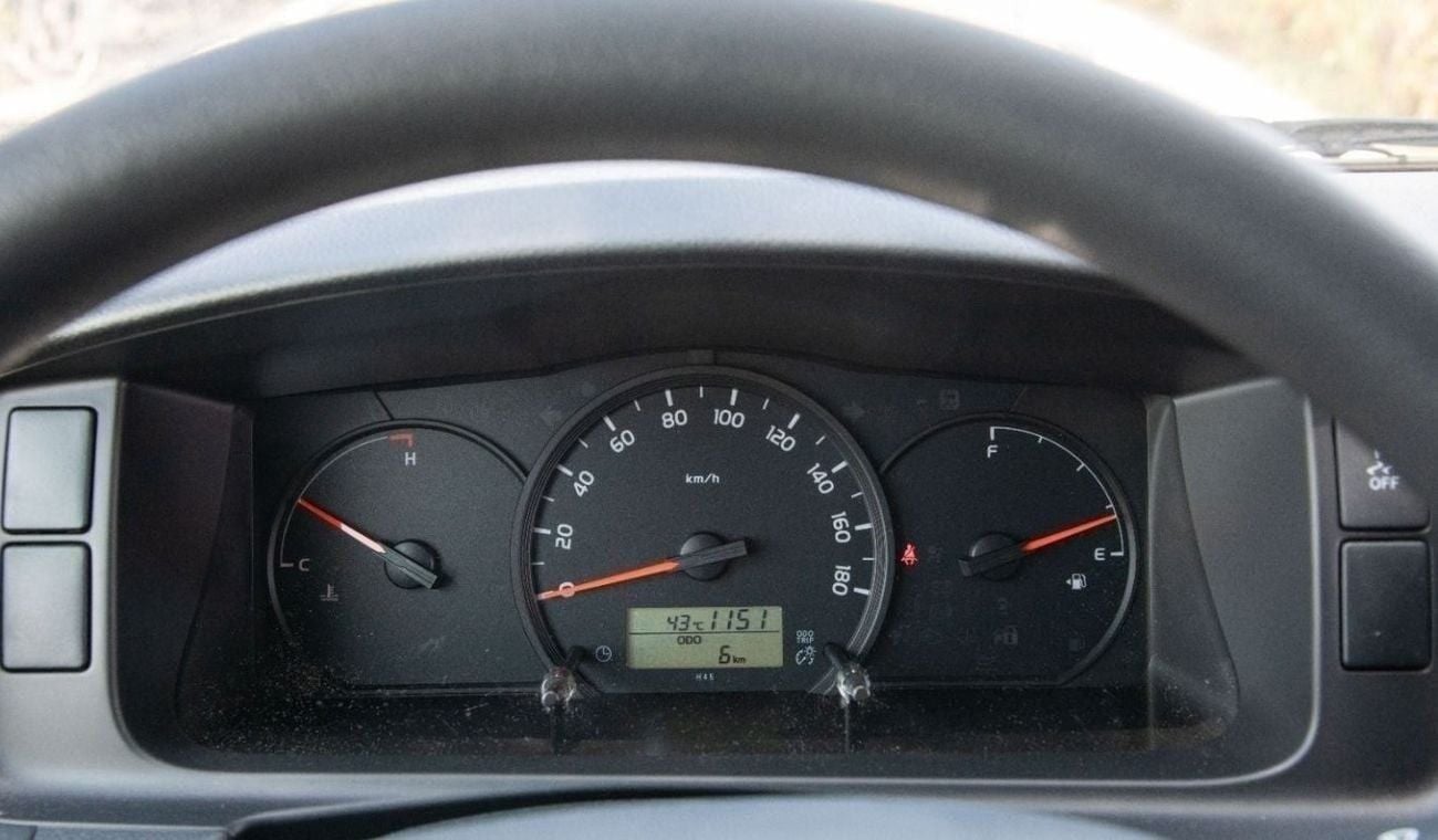 Toyota Hiace High Roof Van-Cargo.2.7L. 3years Warranty. GCC. Local Registration + 10%