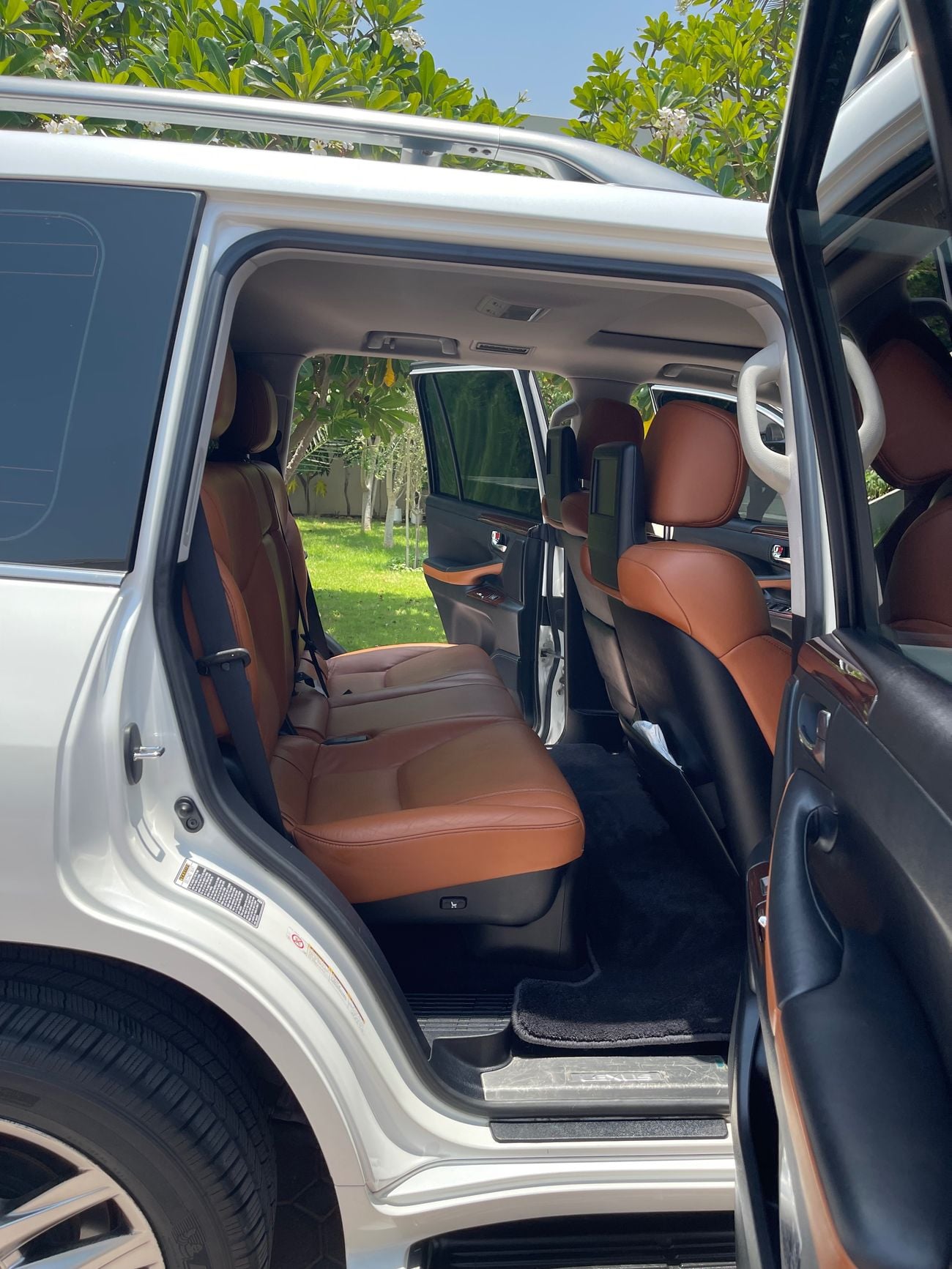 Lexus LX570 PLATINUM