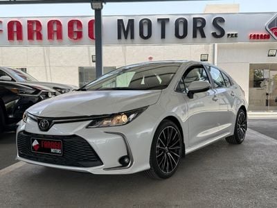 Toyota Corolla  1.8 LIMITED SUNROOF **EXPORT ONLY**التصدير فقط خارج الخليج**