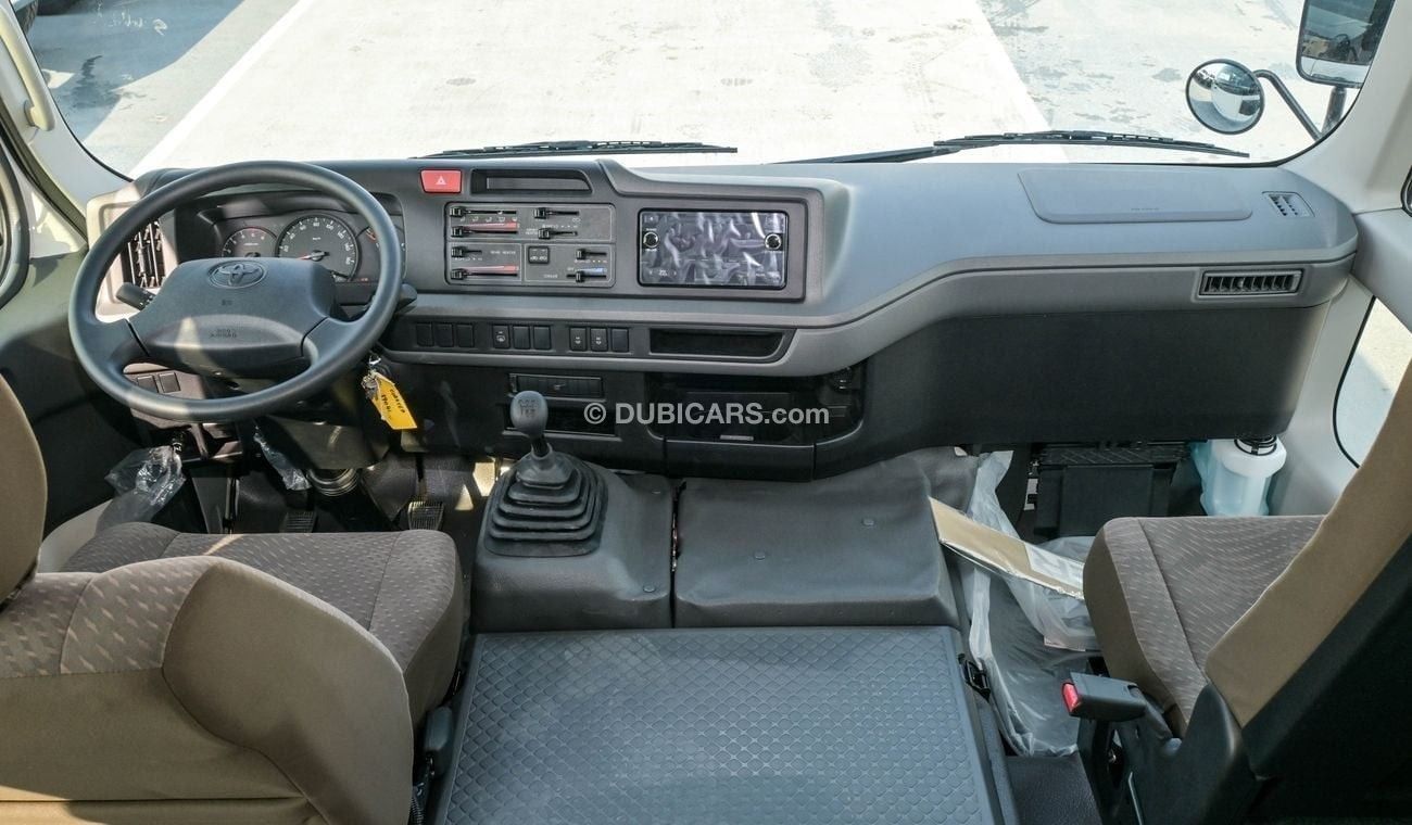 Toyota Coaster 4.2 DIESEL 23 SEATER