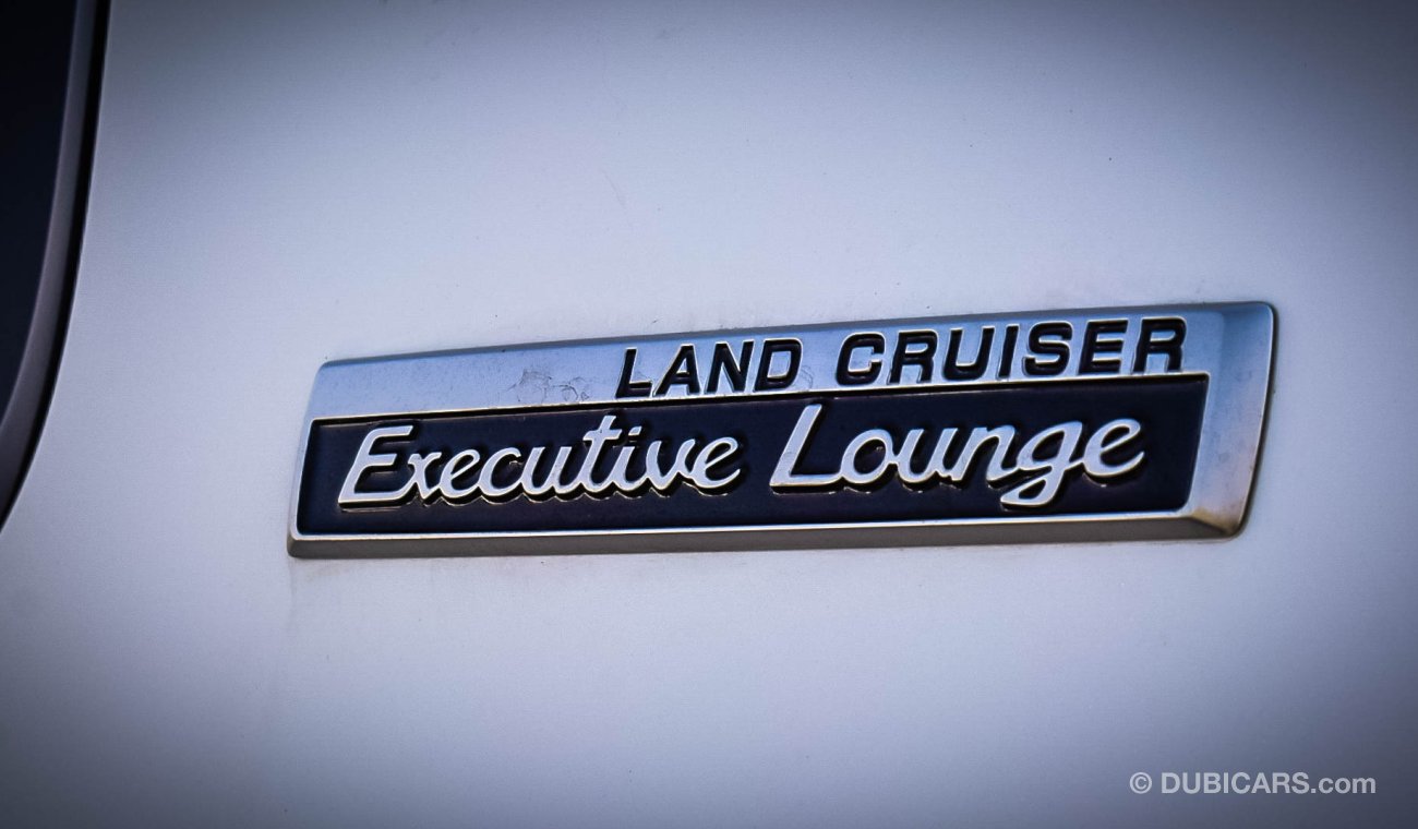 تويوتا لاند كروزر Executive Lounge A/T - 4.5L Diesel - ZERO KM - V8 - Full Option