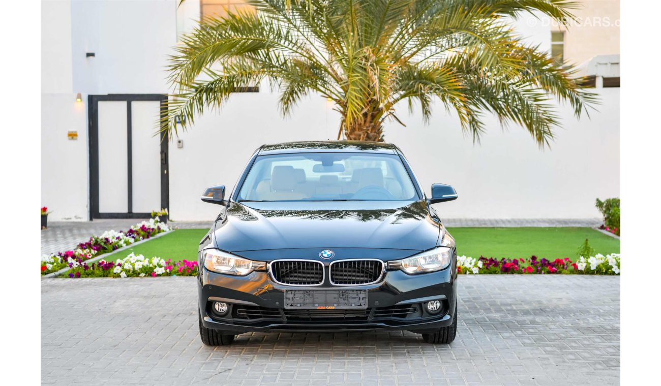 بي أم دبليو 318 Sport Line - Full Service History! - Exceptional Condition! - Only 1,351 Per Month!! - 0% DP