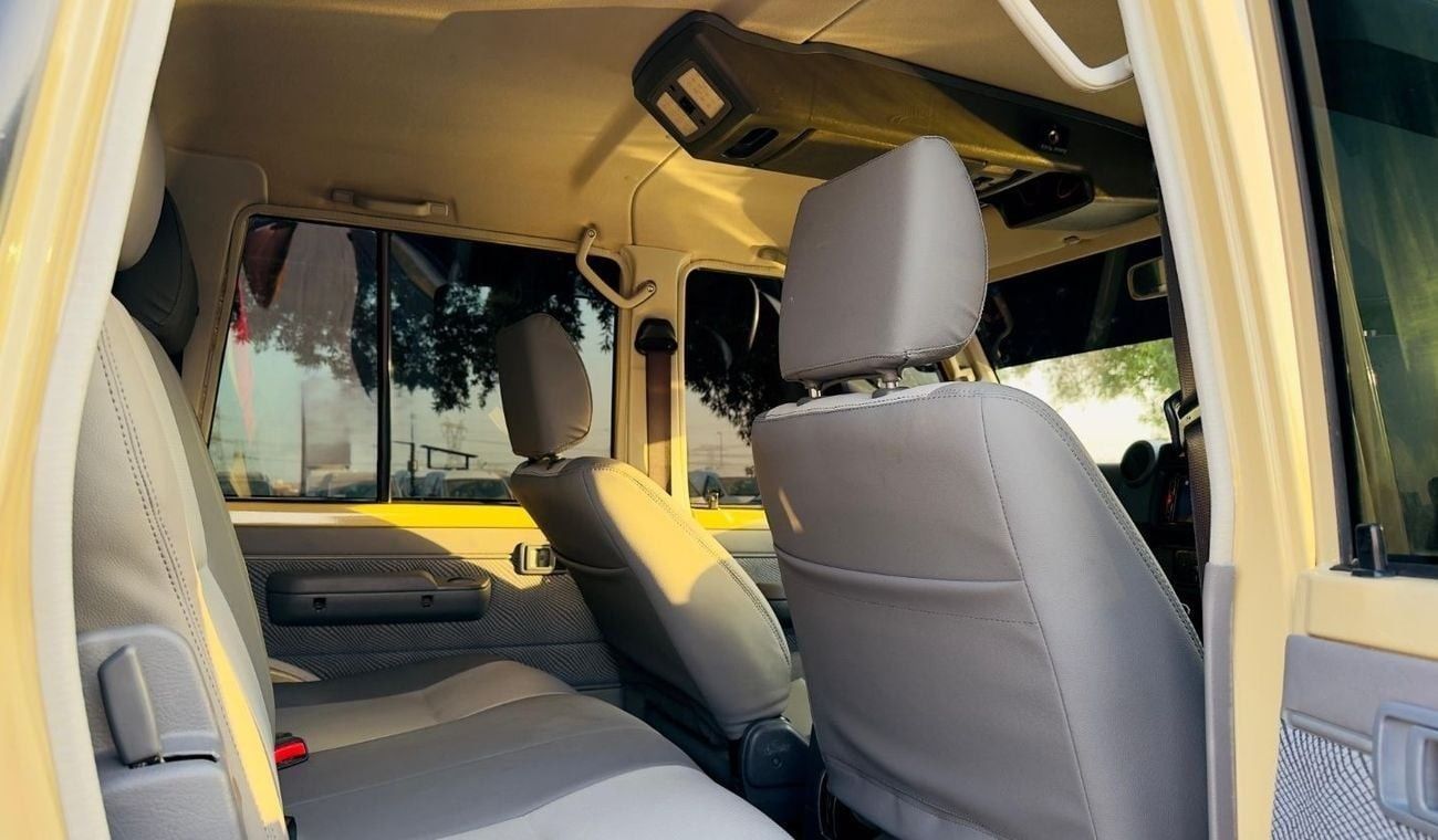 Toyota Land Cruiser Pick Up DOUBLE CABIN | 4.5L DIESEL ENGINE | MANUAL TRANSMISSION | RHD | AIR SNORKEL