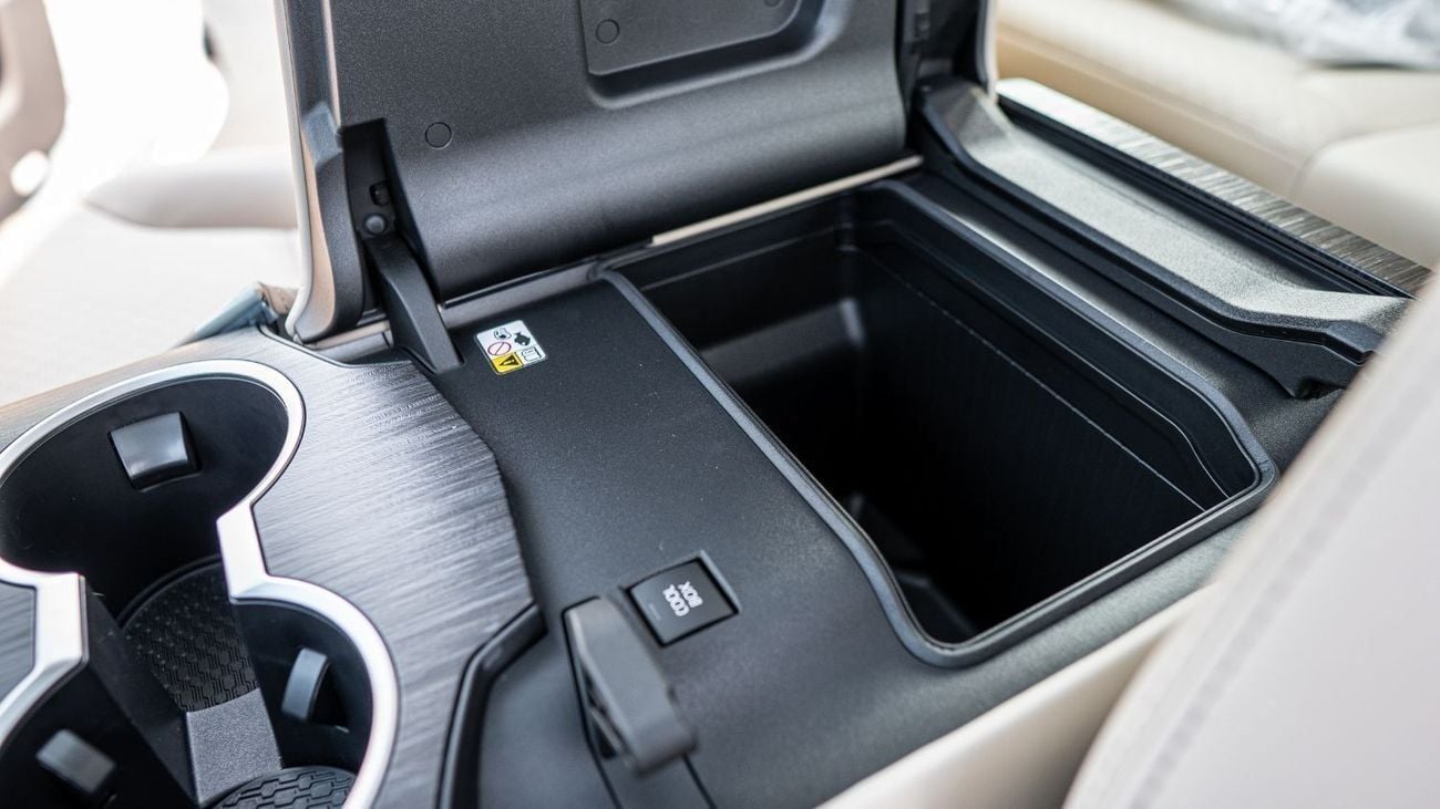 تويوتا لاند كروزر 2025 Toyota Land Cruiser VXR 3.5L AT Hybrid (Black)