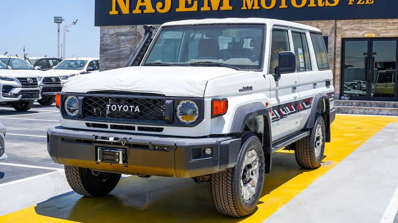 Toyota Land Cruiser 70 HT VXR Brand LC 76 LX GCC Specs