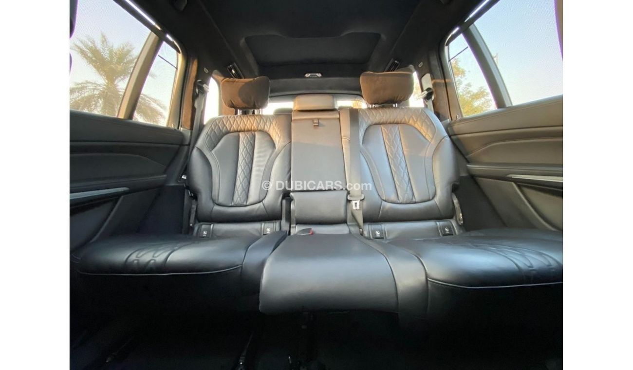 BMW X7 40i Pure Excellence GCC SPEC NEAT AND S`CLEAN