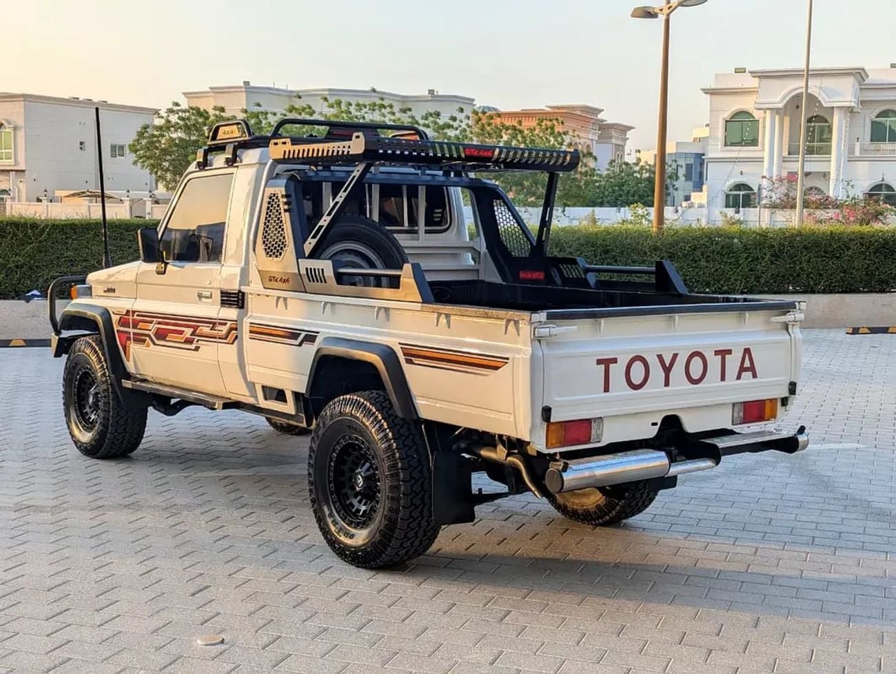 تويوتا لاند كروزر 70 DIESEL LC 79 LX GCC Specs