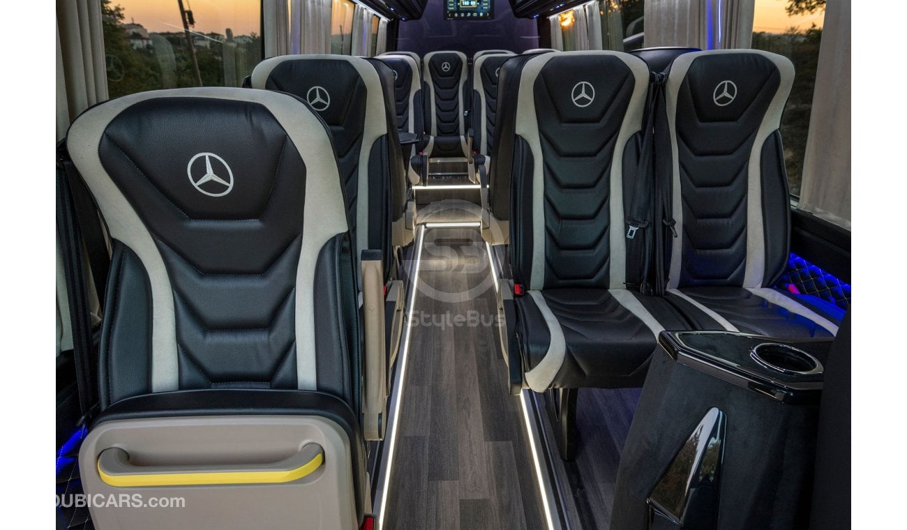 Mercedes-Benz Sprinter Limited Edition 519 13+1+1 Seats  Sky Roof Business line