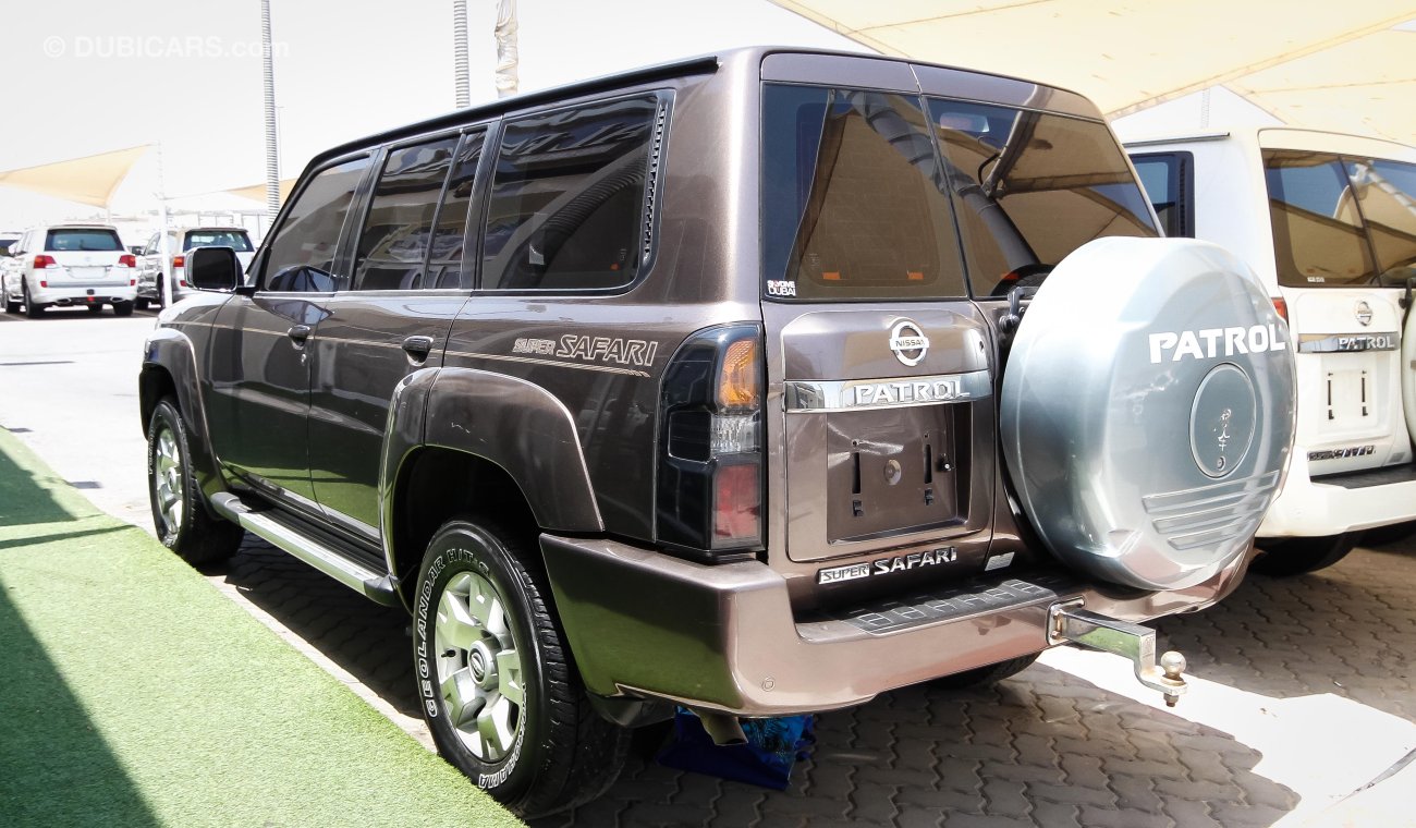 Nissan Patrol Super Safari