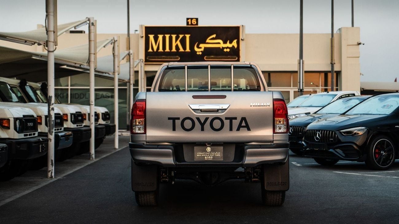 تويوتا هيلوكس Hilux | Wide Body | 2.4 Diesel | D/C | 4x4 | M/T | High Option