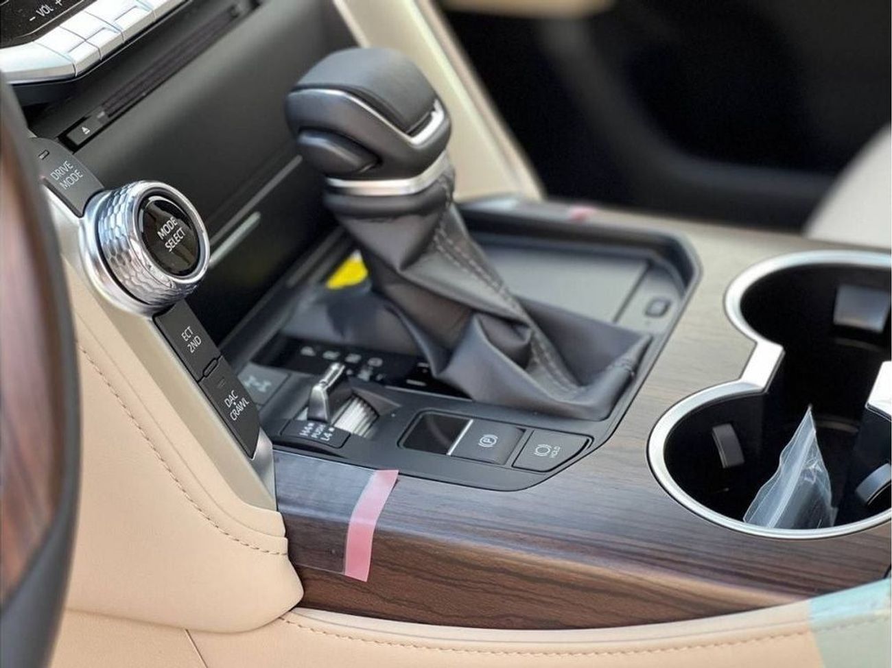 Toyota Land Cruiser VX 3.3L DSL A/T // 2024 // HIGH OPTION WITH 360 CAMERA , PUSH START  // SPECIAL OFFER // BY FORMUAL