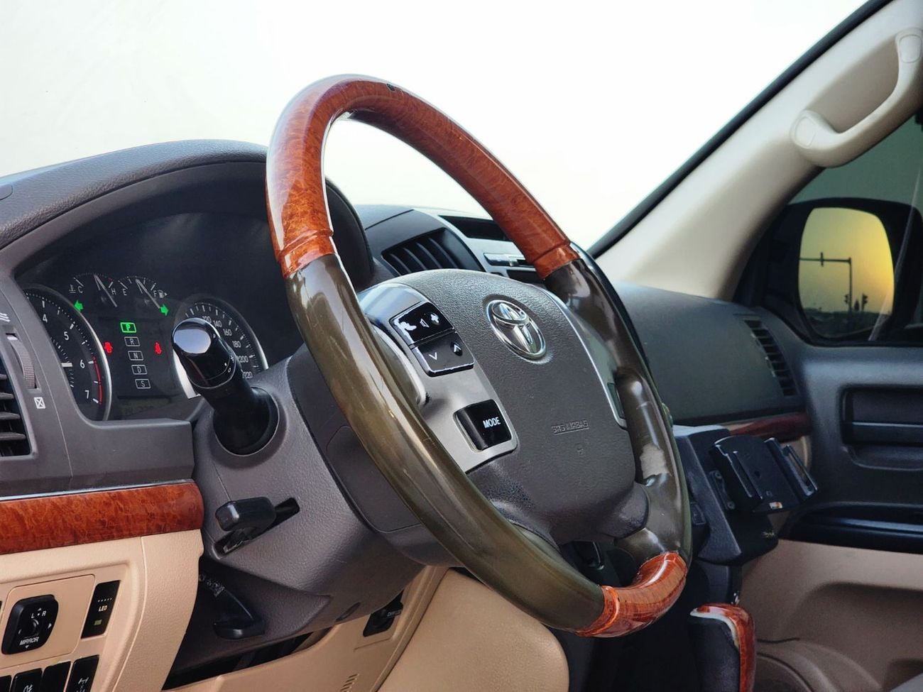 Toyota Land Cruiser GXR