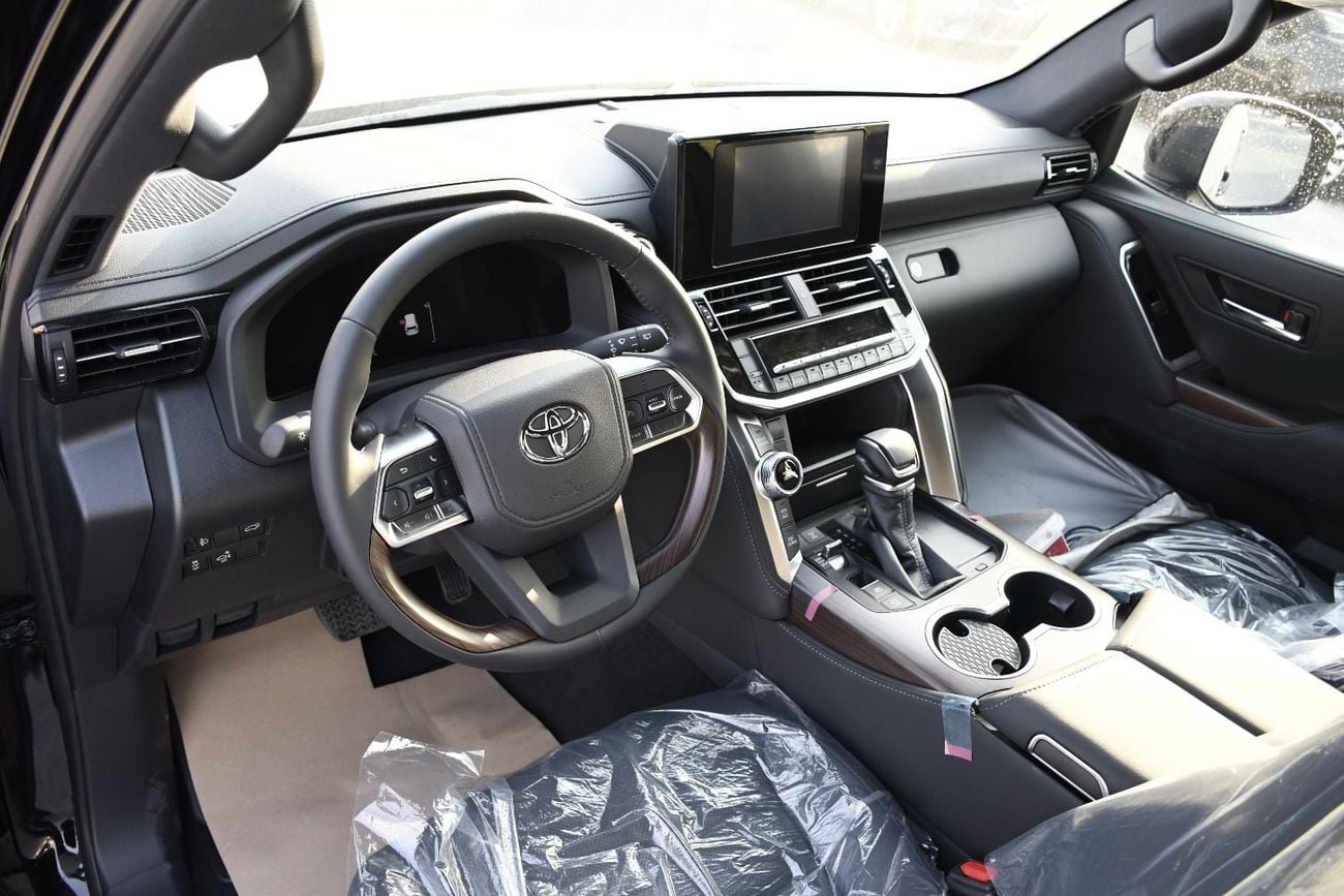 Toyota Land Cruiser GXR 3.5L Twin turbo Black inside Black
