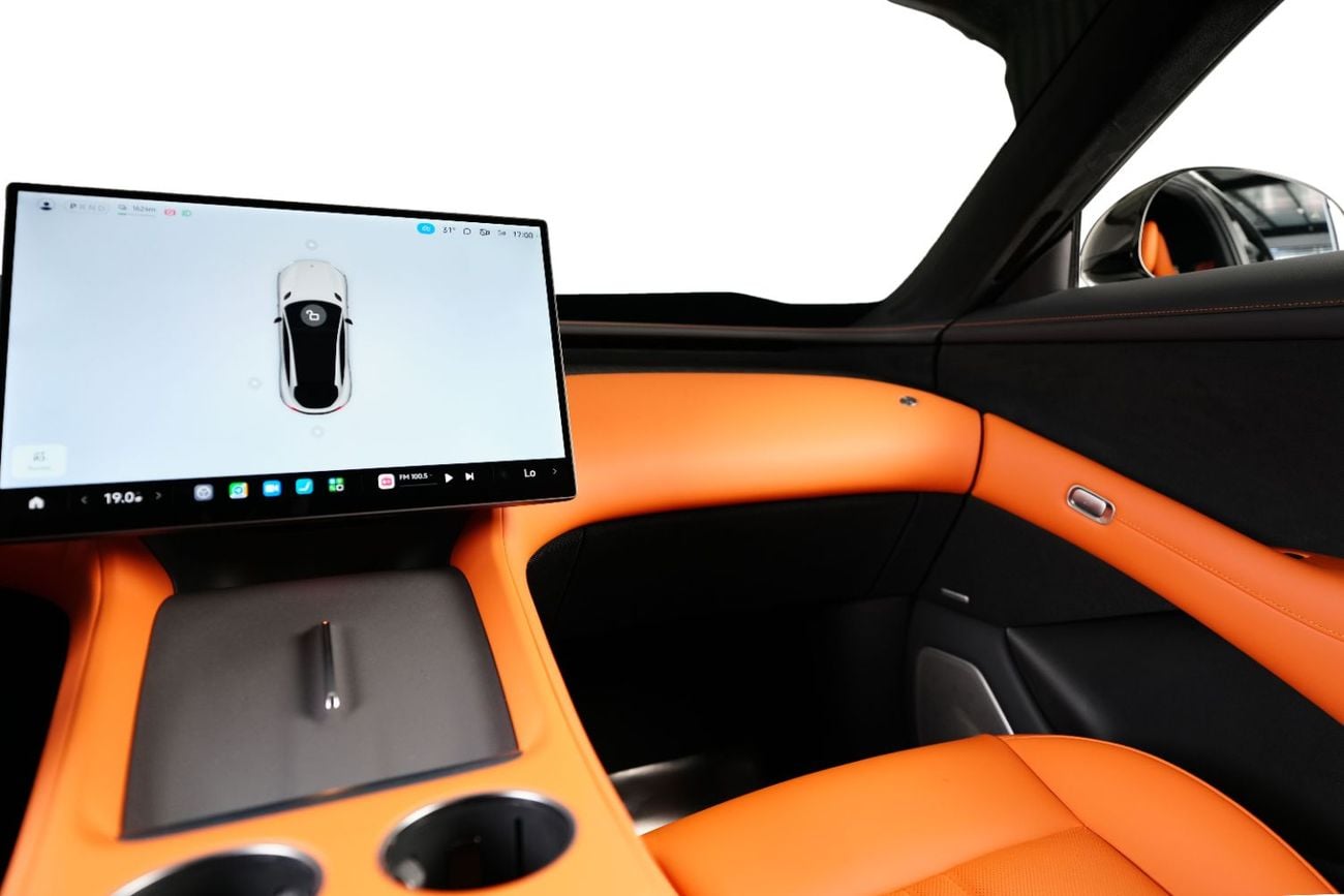 شاومى YU7 Xiaomi YU7 Max-Brand New-760 KM Range-Full Options-Fast Charging