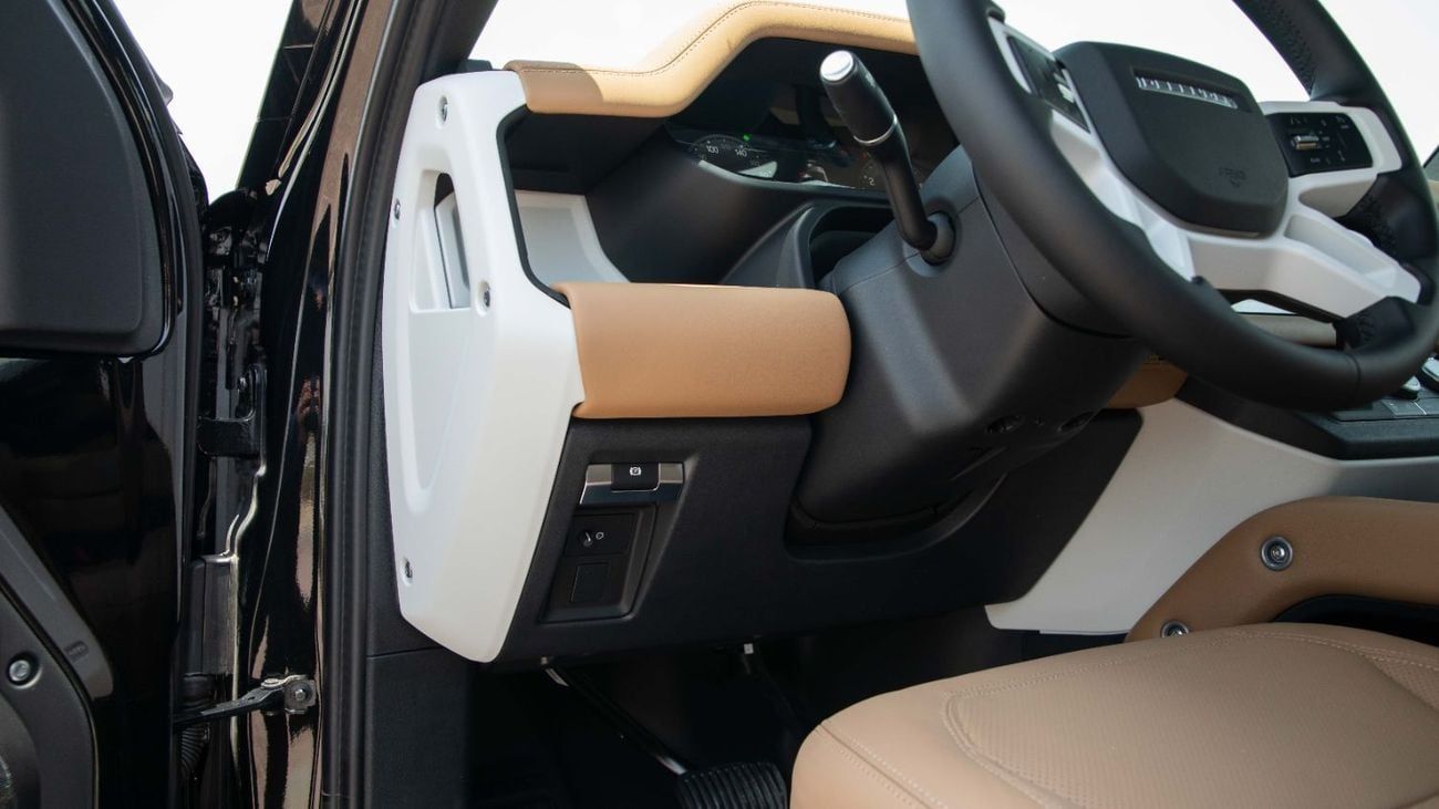 لاند روفر ديفندر X-Dynamic SE 3.0L | 2025 | with 5 Years Agency Warranty