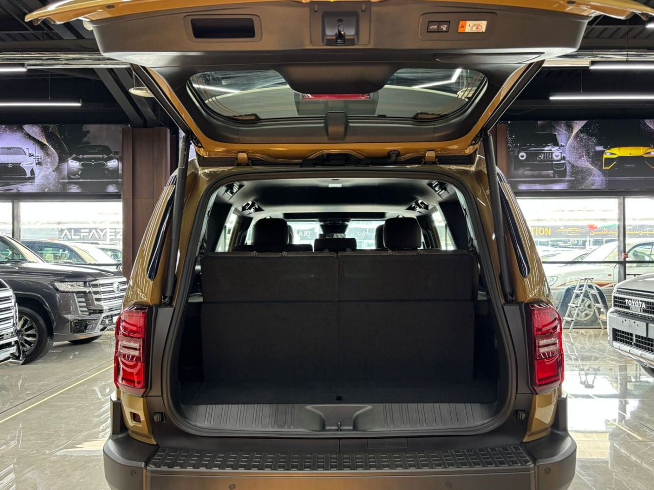 Toyota Prado VXR ADVENTURE