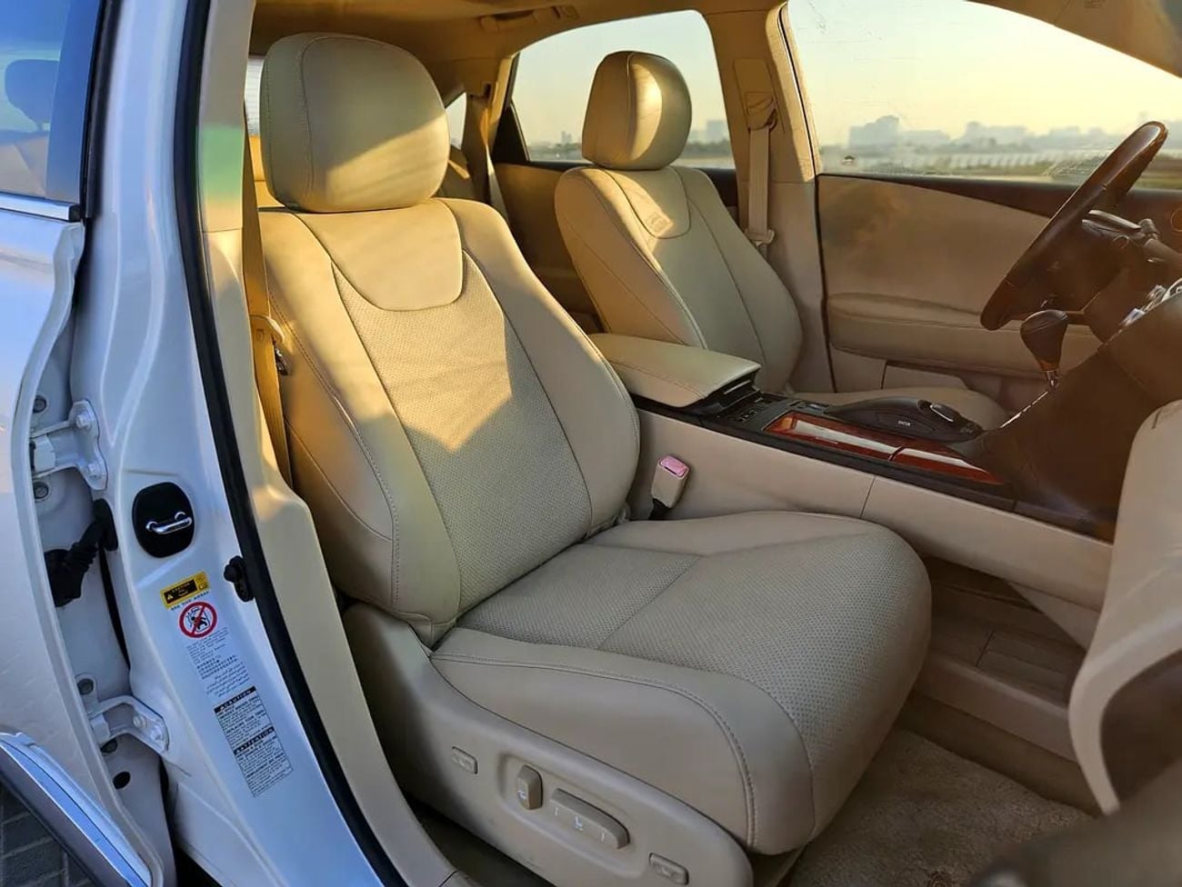 لكزس RX 350 RX GCC Premium Full Option Top With Panoramic Roof Immaculate Condition Inside Out