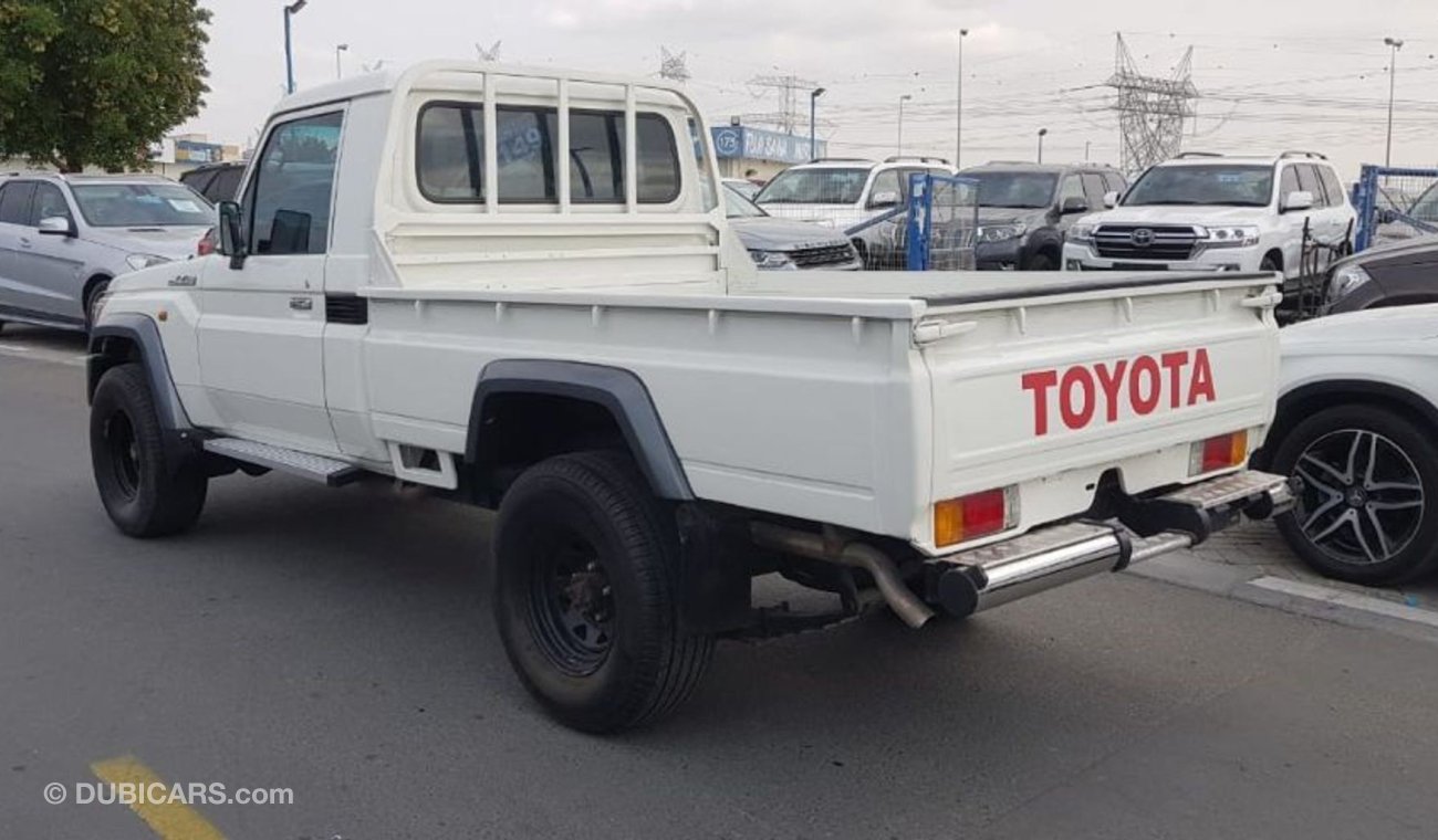 Toyota Land Cruiser Pick Up GXL Diesel V8 Single-cab Right-hand Low Km