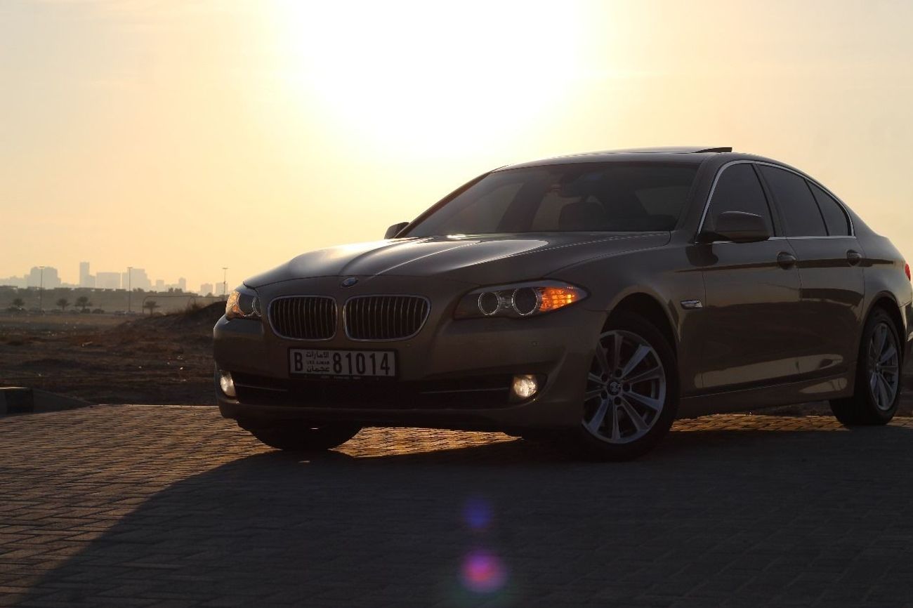 BMW 520i Executive BMW 520i 2013 model Mileage 98,000 k m Price : 40,000 dirhams  Gulf specifications, full o