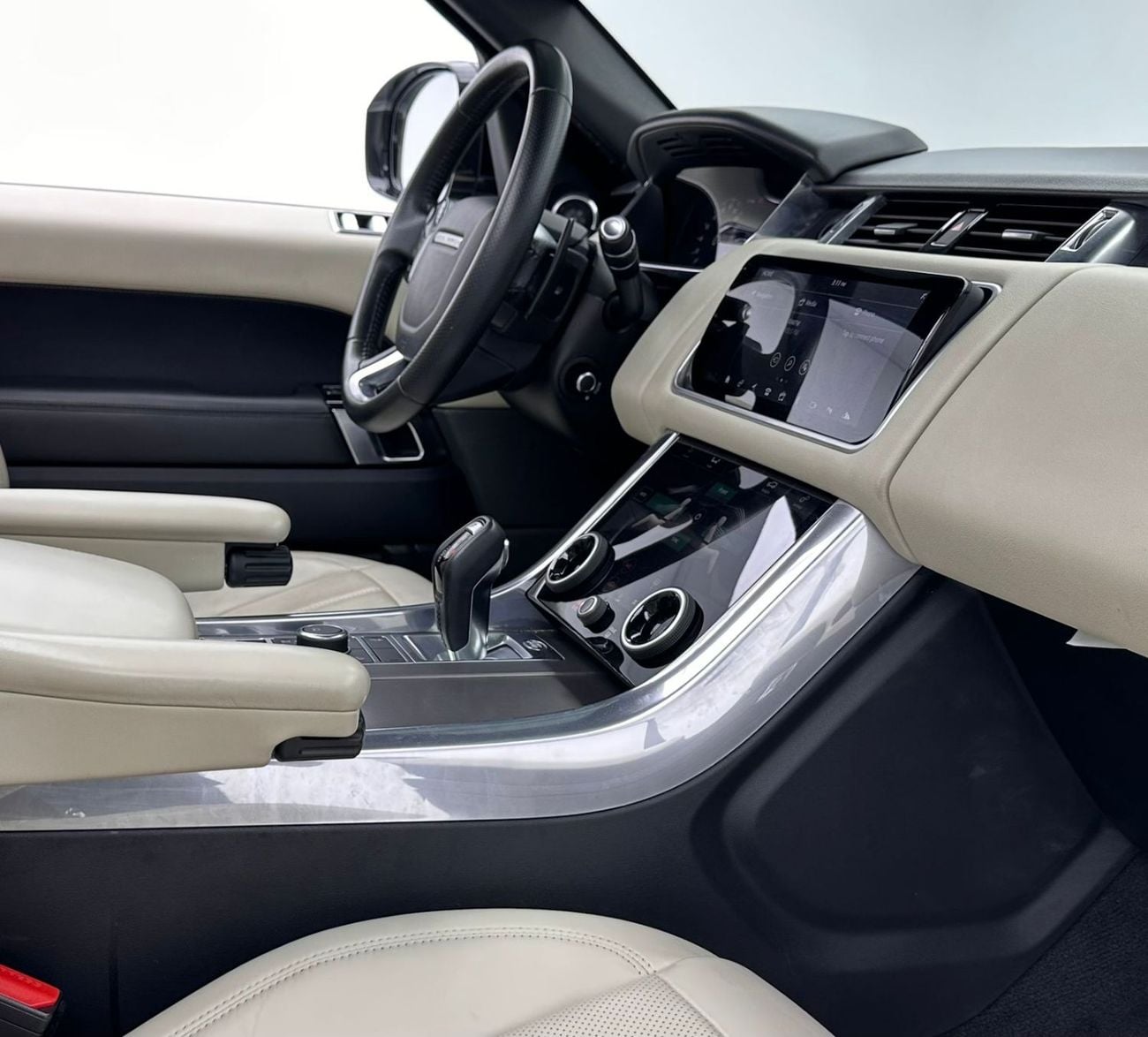 Land Rover Range Rover Sport 2019 Range Rover Sport Supercharged, 1 Years Warranty Unlimited Km, Full Service History, GCC