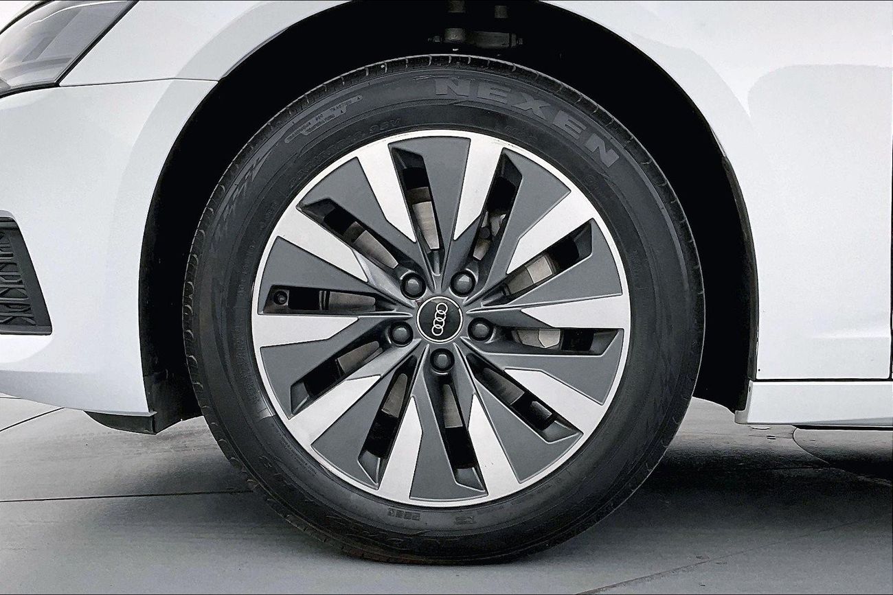 BMW X2 sDrive 20i Joy Edition| 1 year free warranty | Exclusive Eid offer