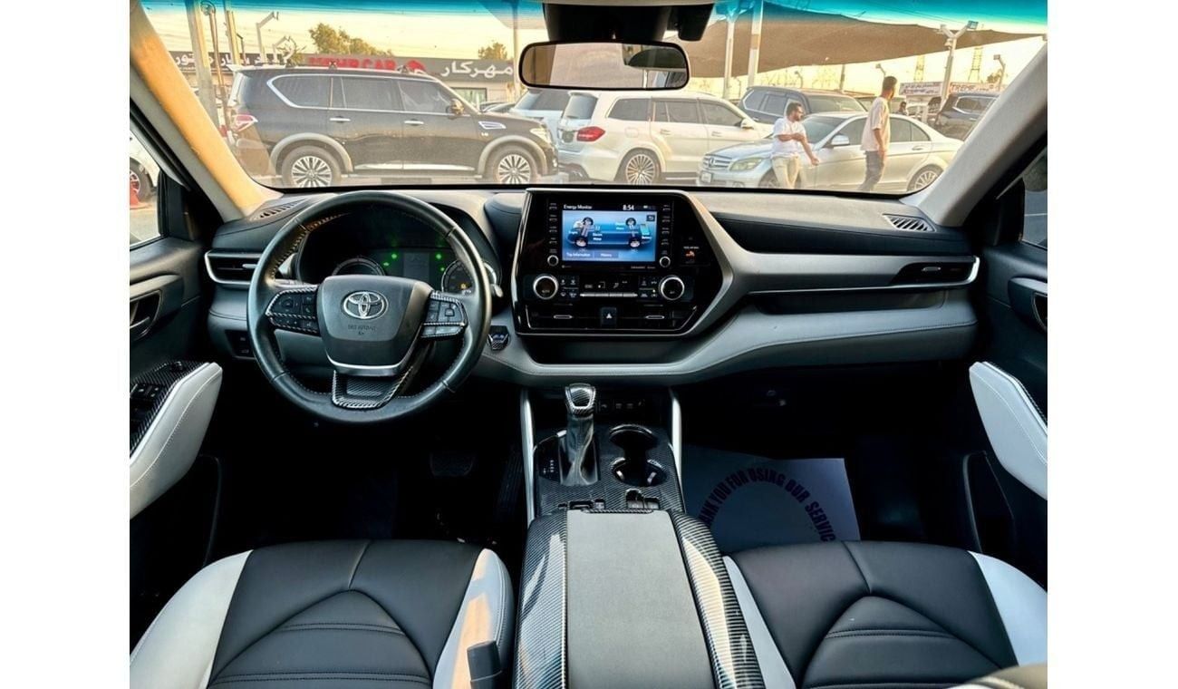 Toyota Highlander GXR 2.5L 2021 TRD HYBRID XSE OPTION UAE PASS