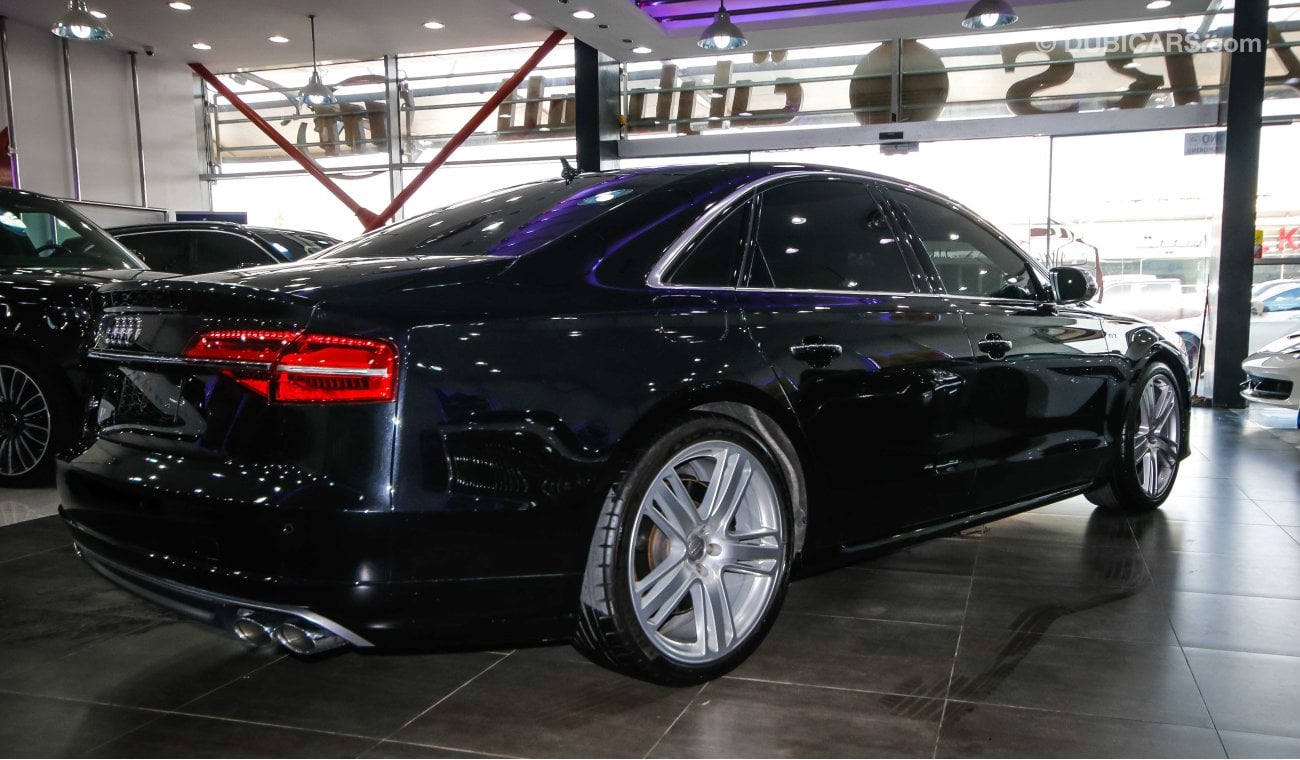 Audi S8 V8 T