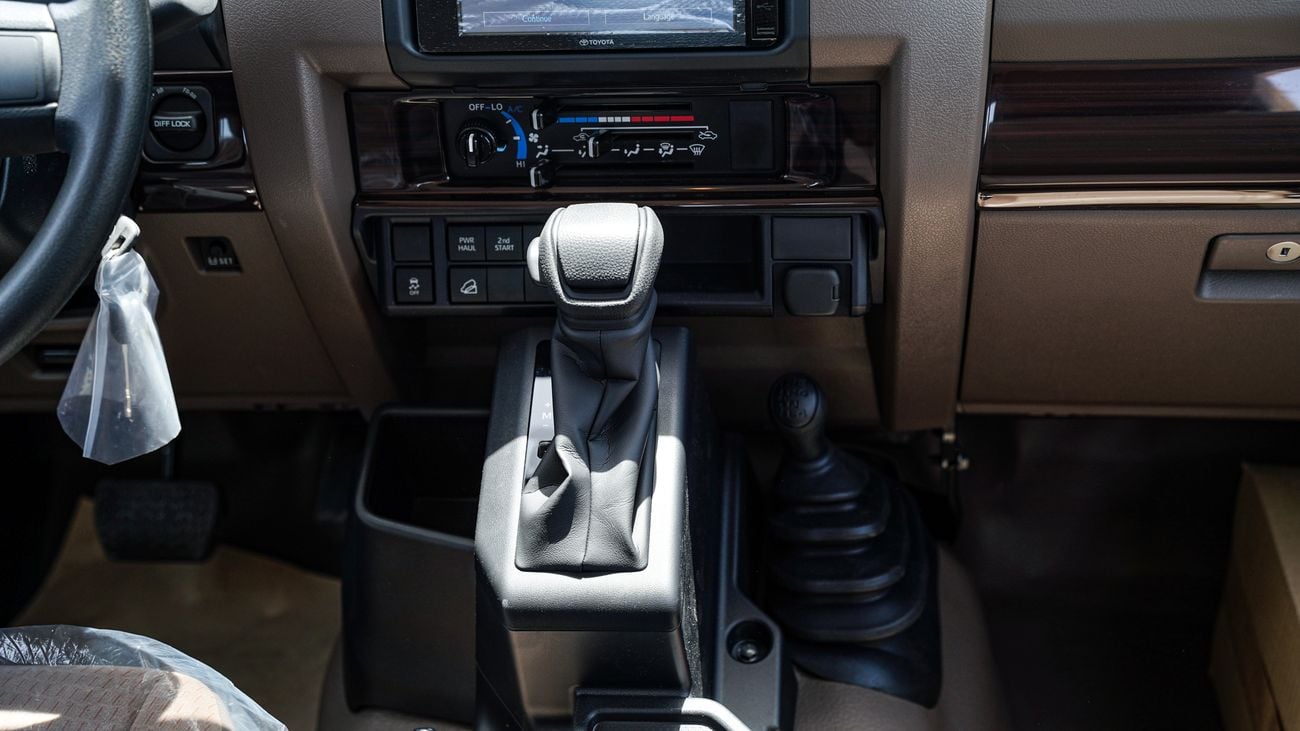 تويوتا لاند كروزر بيك آب