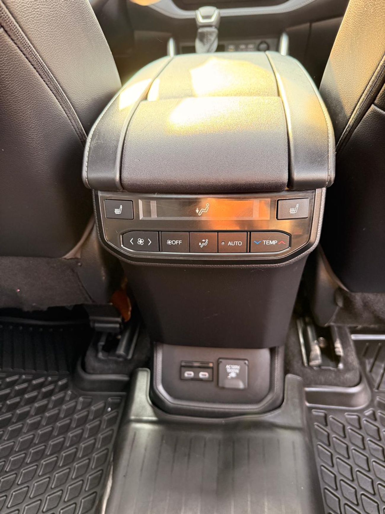 Toyota Highlander Hybrid platinum 2.5L 360 camera | panoramic | leather seats Full option