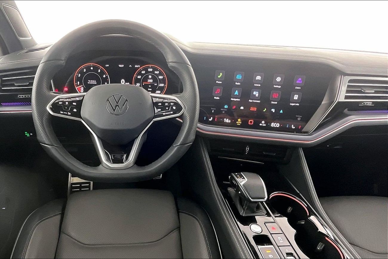 Volkswagen Touareg R-Line | Guaranteed Warranty | 0 Down Payment