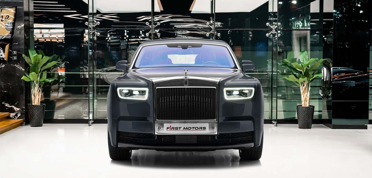 Rolls Royce Phantom 6.75L V-12 Twin-Turbocharged Engine