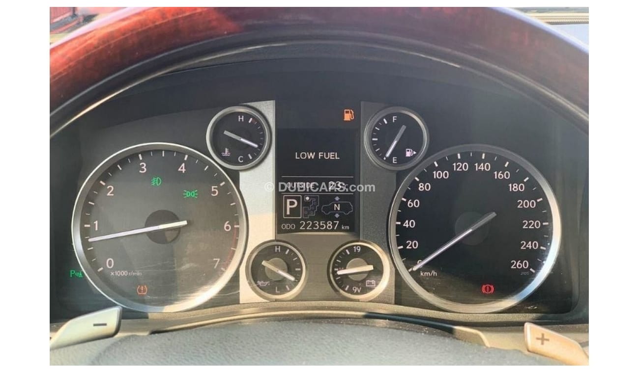 لكزس LX 570 سبورت بلاتينوم