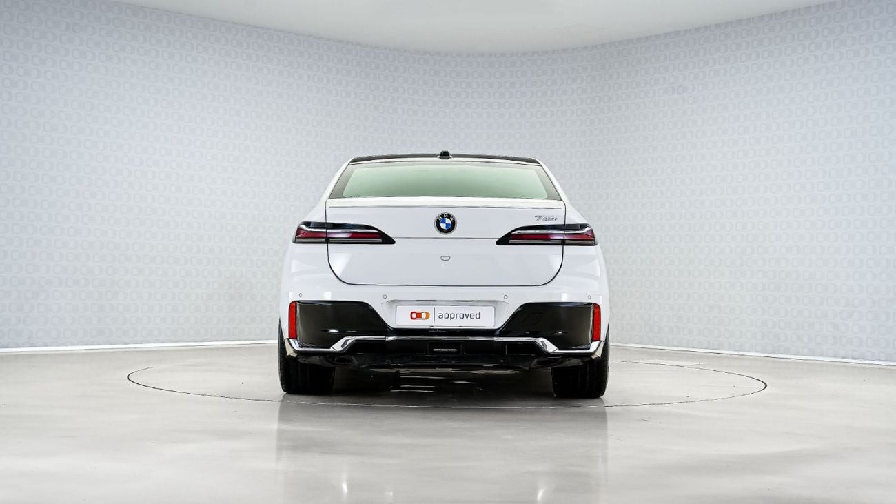 BMW 740i M Sport Individual | AED 4,807 PM | Warranty, Service July 2028, High Option | Special Offer