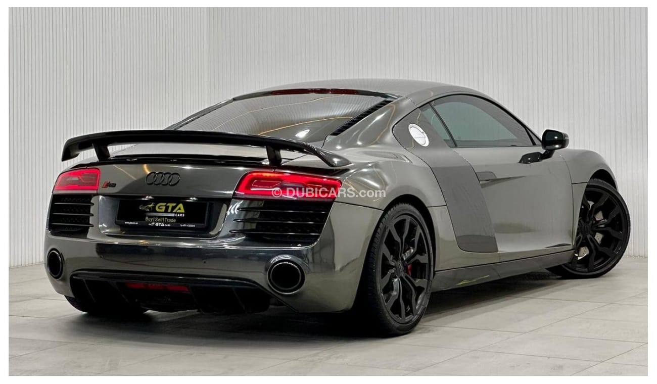 Audi R8 2014 Audi R8 Sport V8, Service History, Carbon Fibre Edition, GCC