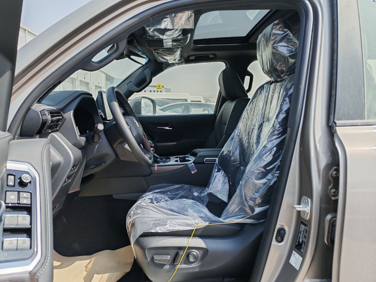 تويوتا لاند كروزر 2025 Toyota Land Cruiser LC300 GXR High-Option 3.5L V6 Twin Turbo Petrol A/T 4WD Export Only