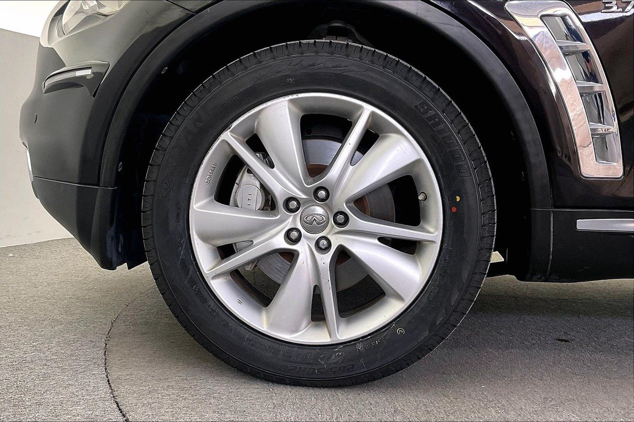 Infiniti QX70 Luxury / Luxe Sensory | Guaranteed Warranty | 0 Down Payment