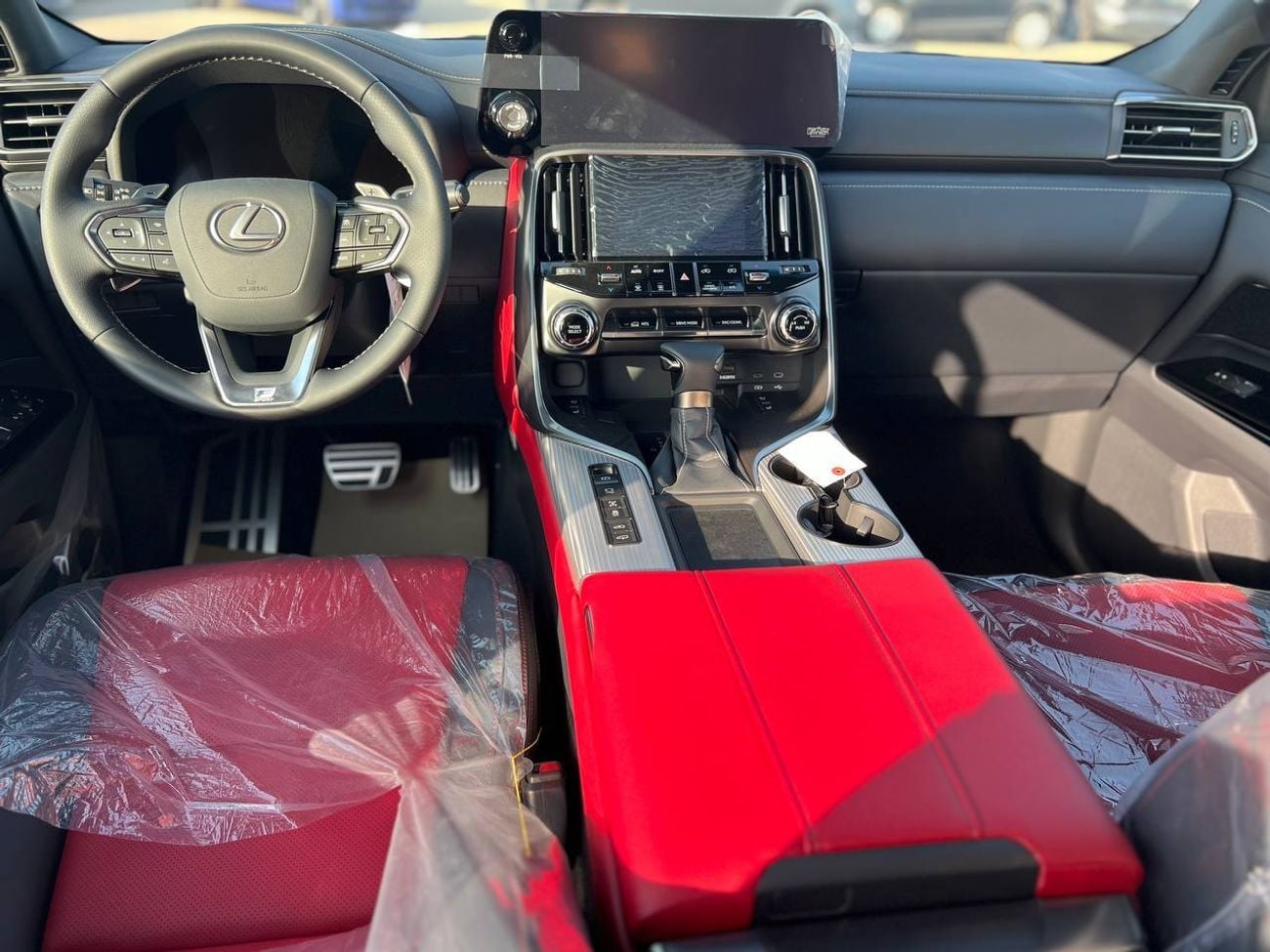 Lexus LX600 F SPORT F-SPORT 3.5L PTR A/T // 2025 // FULL OPTION WITH RADAR , 360 CAMERA , HEAD UP DESPALY // SPE