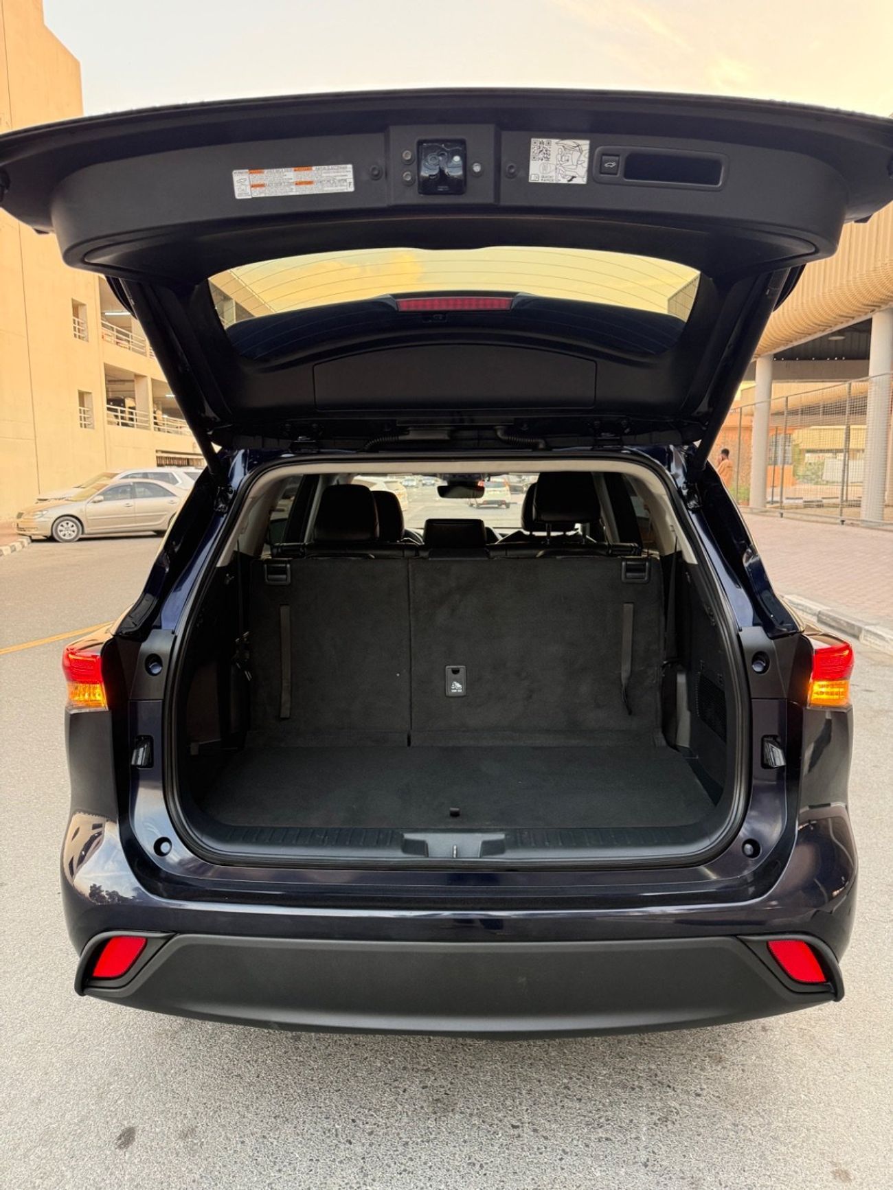 تويوتا هايلاندر 2024 LIMITED 4x4 - 2.5 TURBO ENGINE FULL OPTION CANADA SPEC