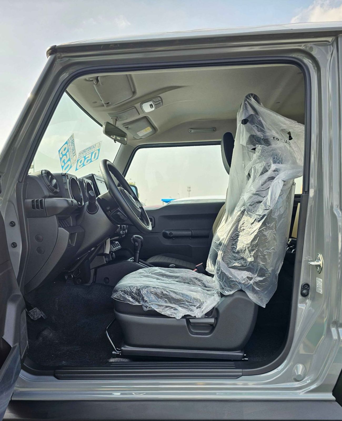 Suzuki Jimny GL 1.5L PETROL / A/T / ALL GRIP OFF ROAD / 4WD (CODE # JY15GL)