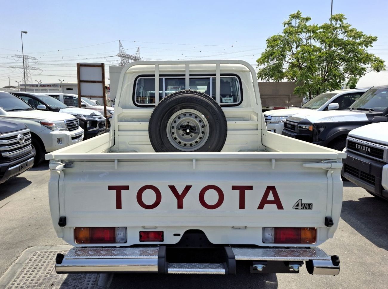 Toyota Land Cruiser Pick Up 2.8L Pickup MT Diesel (Export Only)