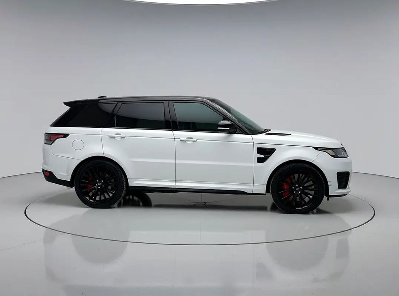 لاند روفر رينج روفر سبورت SVR 5.0L (550 HP) RANGE ROVER | SVR | 5.0L V8 | SUPERCHARGED | GCC | | ORIGINAL PAINT