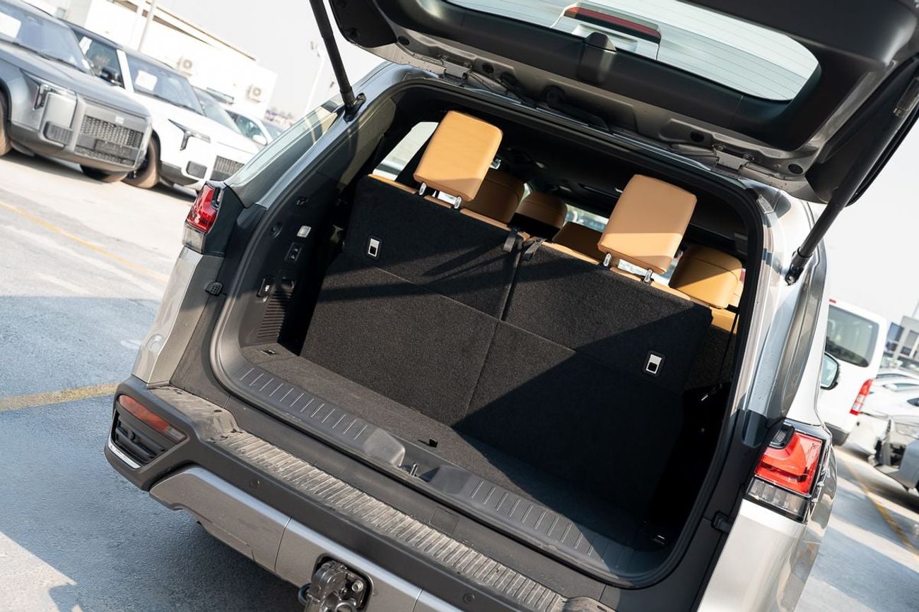 لكزس LX 600 7 seater Petrol 3.5L Automatic Transmission 2025