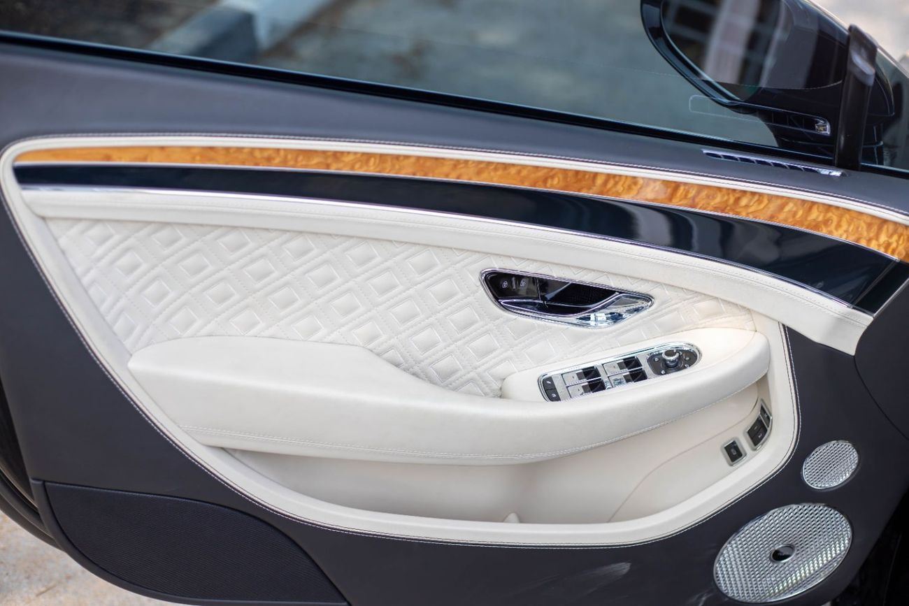 Bentley Continental GT 6.0L W12 (626 HP)