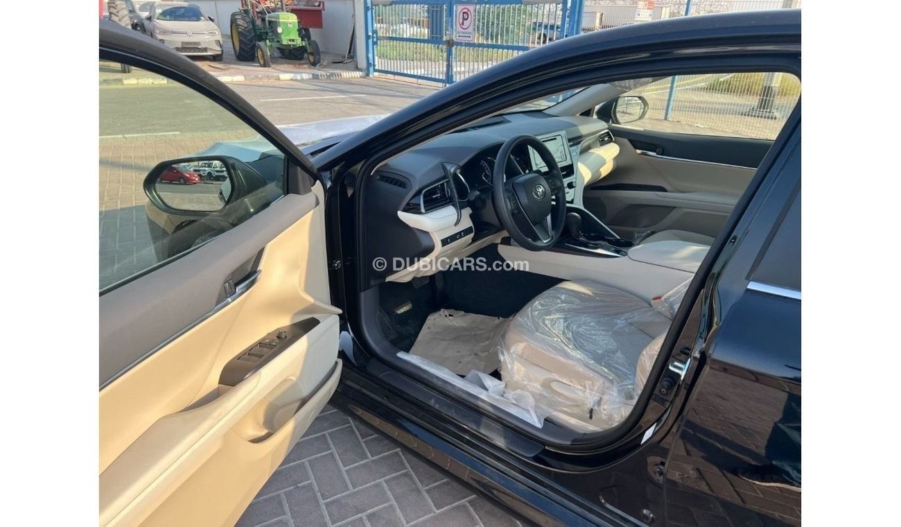 Toyota Camry LE (Without Sunroof) 2.5L Petrol A/T FWD